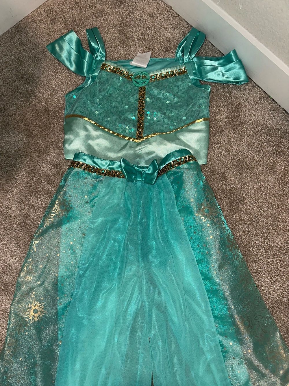 Disney Store Jasmine (Aladdin) Two piece costume!